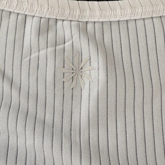 Athleta Subtle Striped Round Neck White T-Shirt Short Sleeve Size 2X - Picture 7 of 13